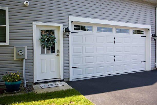 24/7 Emergency Garage Door Panel Replacement experts in Gulf Breeze, FL